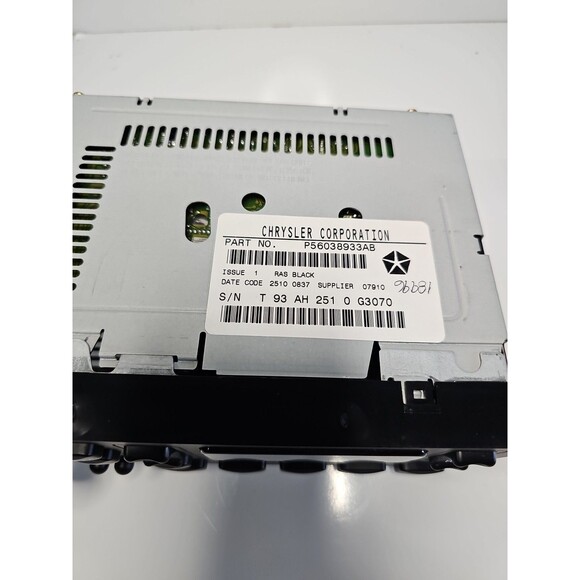 84-02 Chrysler Dodge Jeep OEM Cassette Player AM/FM Radio Part # P56038933AB - Picture 2 of 5